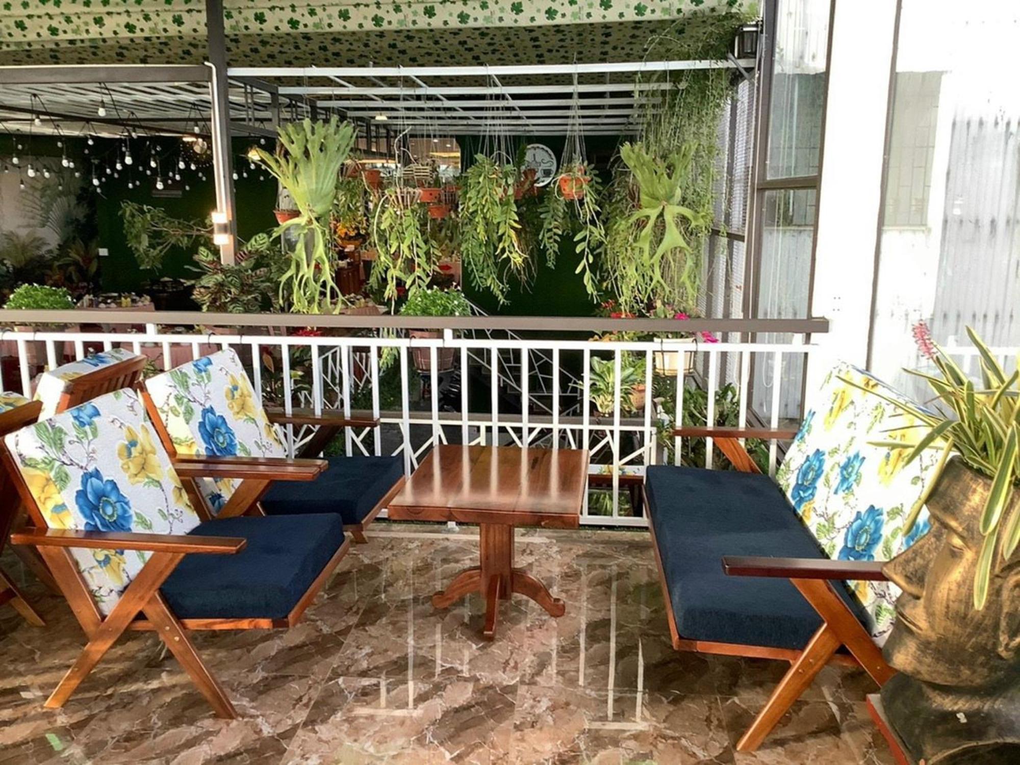 Anh Tuan Hotel & Coffee - Pleiku, Gia Lai Exterior foto